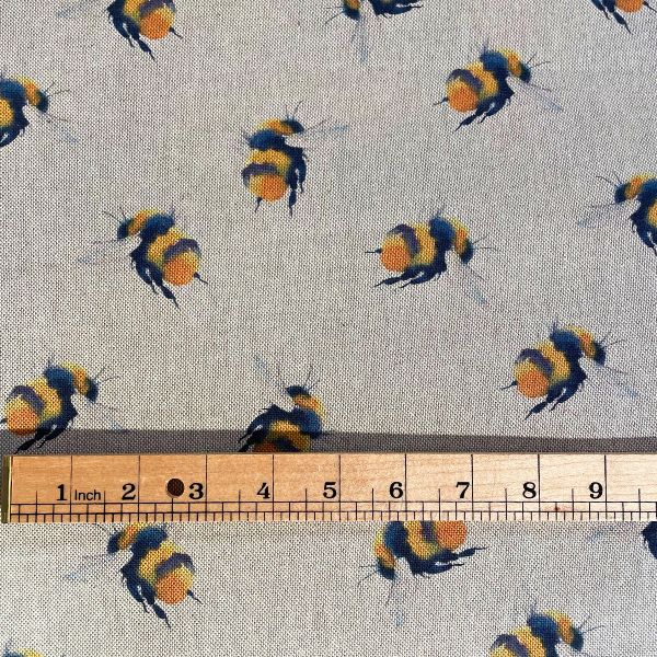 DCL001 Bumblebee All Over Ruler