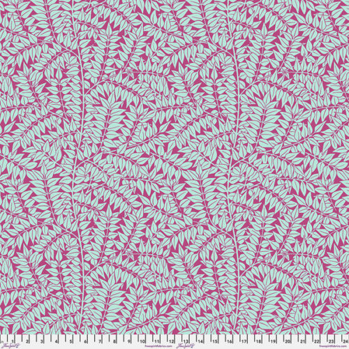 PWKW009.MAGENTA Kaffe Fassett x Morris & Co