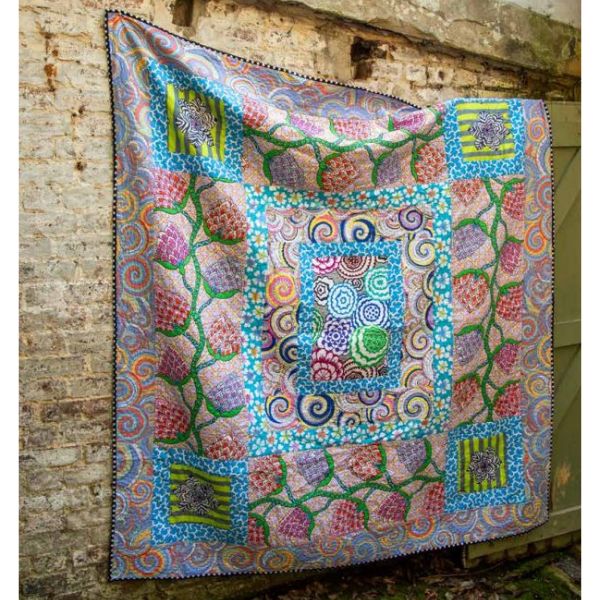 Deco Floral Lifestyle Kaffe Fassett Quilts on an English Farm