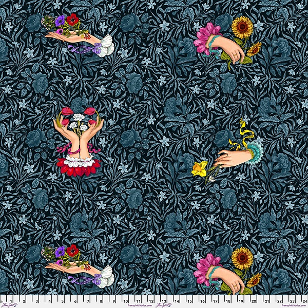 PWOB098.NOIR Say It With Flowers Language of Flowers Odile Bailloeul FreeSpirit