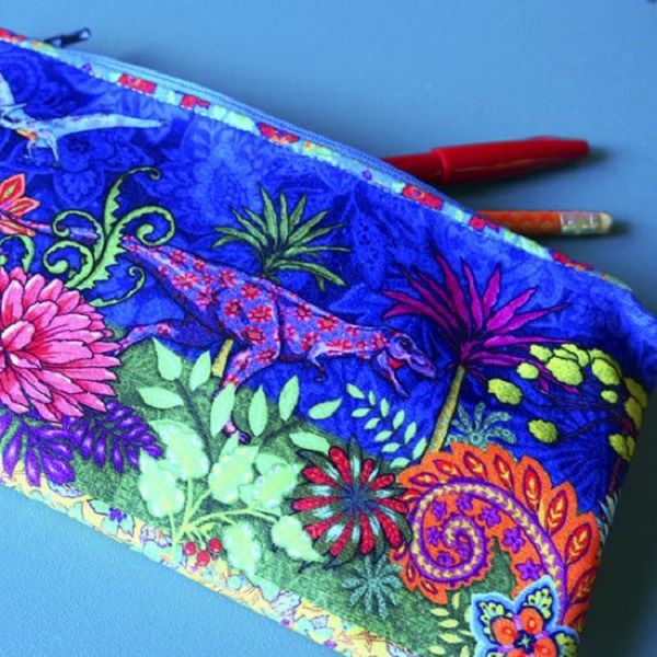 Dinoflore Velvet Border Blue Odile Bailloeul (approx. 13cm wide) Lifestyle