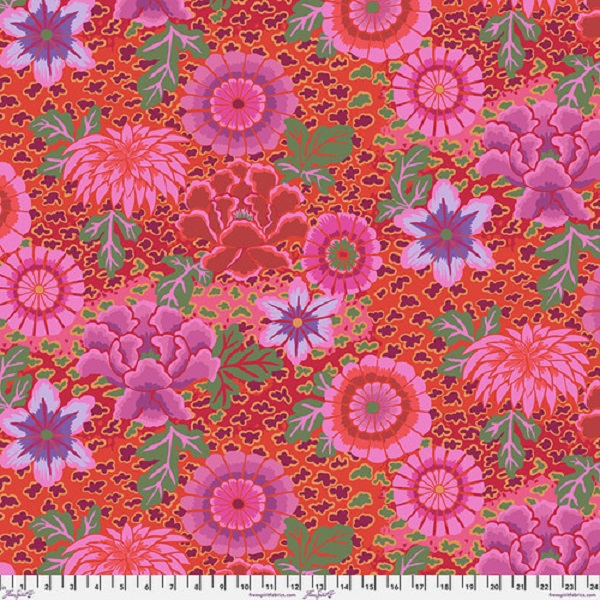PWGP148 Magenta Dream, Kaffe Fassett
