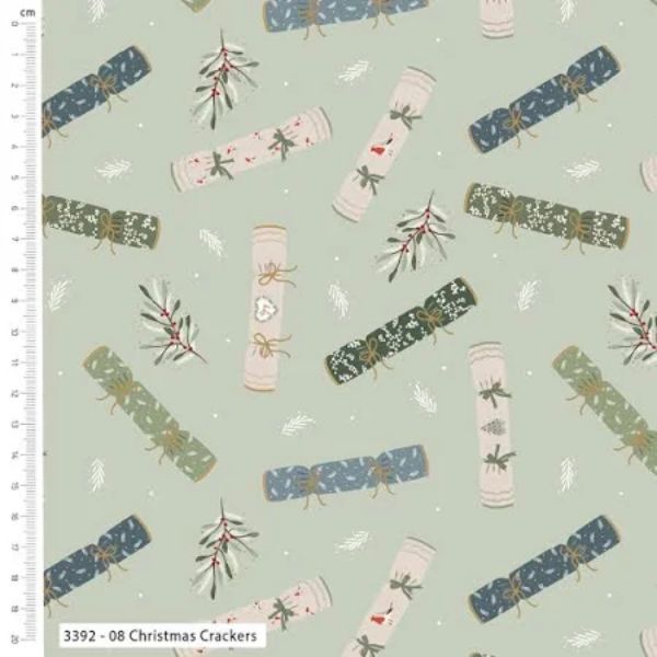 3392-08 Christmas Crackers Victoria Louise Cosy Christmas
