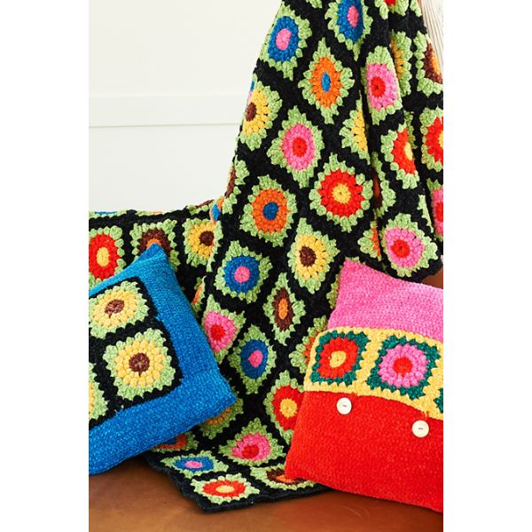 Stylecraft Crochet Blanket and Cushions Kit Pattern 10078 - Squeeze Me Up Close