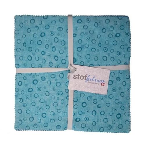 Stof Basically 10 Charm Pack