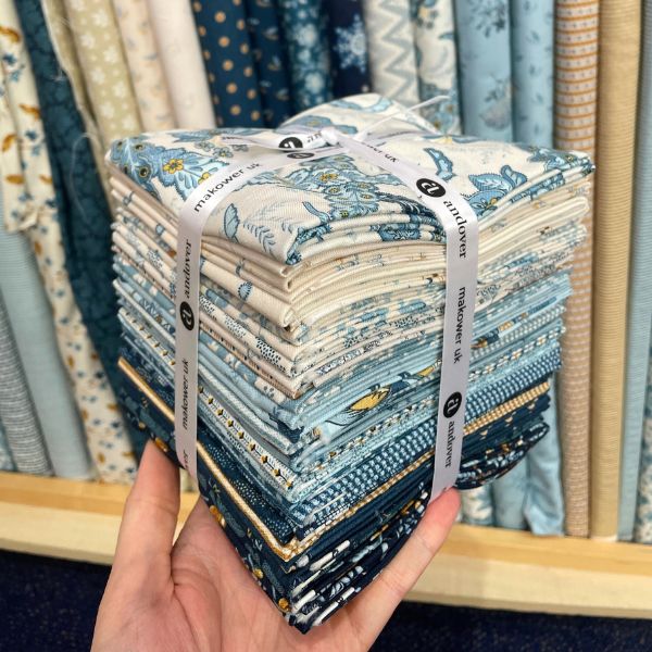 Beach House Fat Quarter Pack Laundry Basket Quilts Makower (Branded)