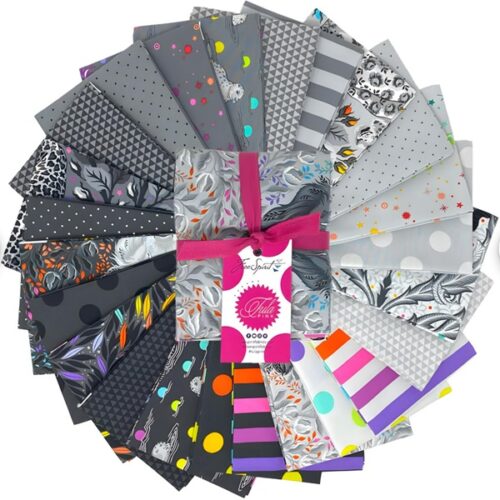 FB4FQTPGRAYWORK Graywork Fat Quarter Pack