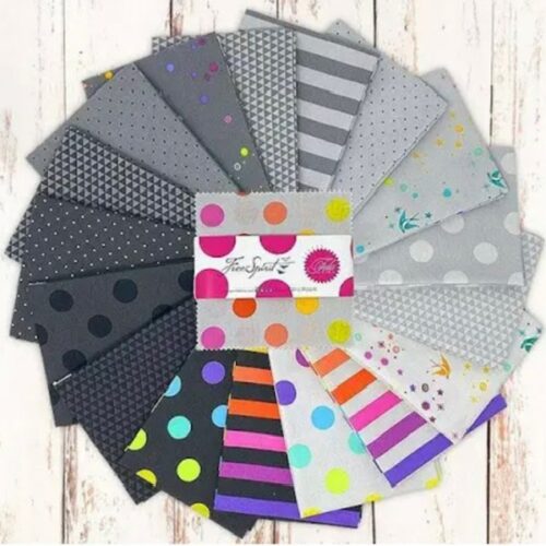 FB6CPTPGRAYWORK Graywork 5inch Charm Pack (42 pcs), Graywork by Tula Pink