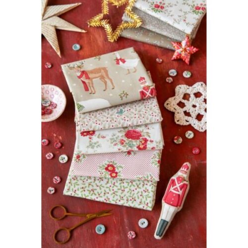 TD300245 Cream Fat Quarter Bundle, Merry Little Christmas by Tilda Lifestyle