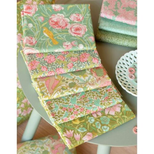 TD300253 Green Fat Quarter Pack (5 pieces), Songbird by Tilda