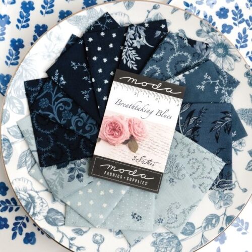 Breathtaking Blues Fat Quarter Bundle