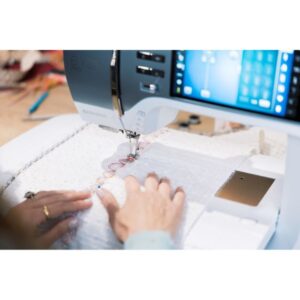 Bernina 770QE Pro Sewing Machine 