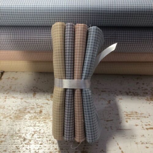 Little Ones Gingham Fat Quarter Pack (4 pieces) by Makower (Cut in House)