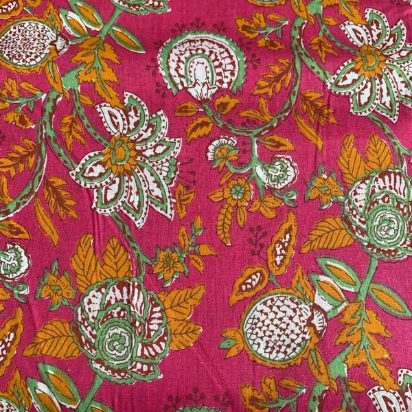 Tajma007 Taj Mahal Fuschia Cotton Dressmaking Fabric