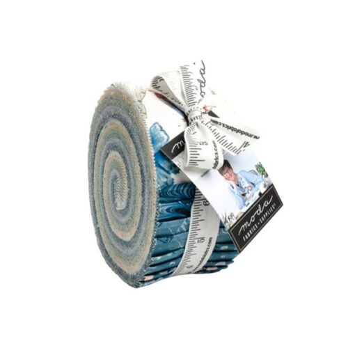 24680JR Flutterby 2.5in Jelly Roll (40 pieces) by Janet Clare