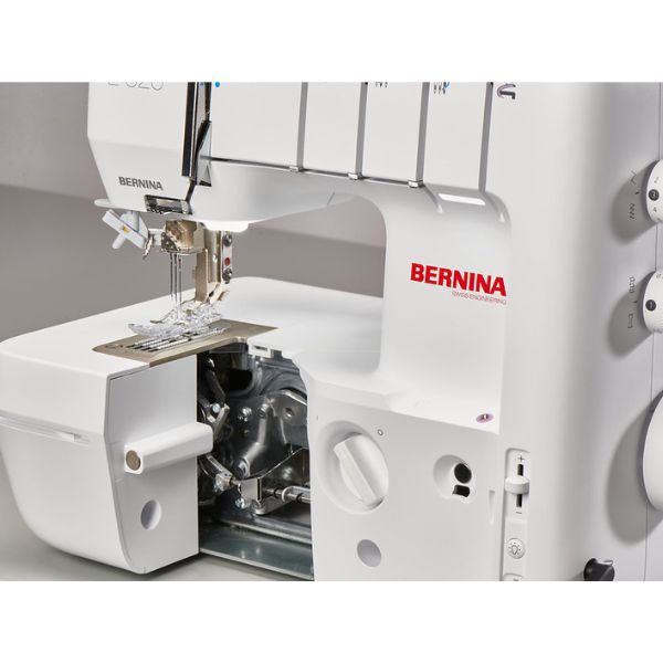 Bernina L620 Coverstitch