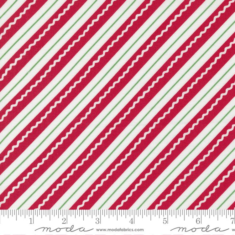 22445-13 Reindeer Games for Moda
