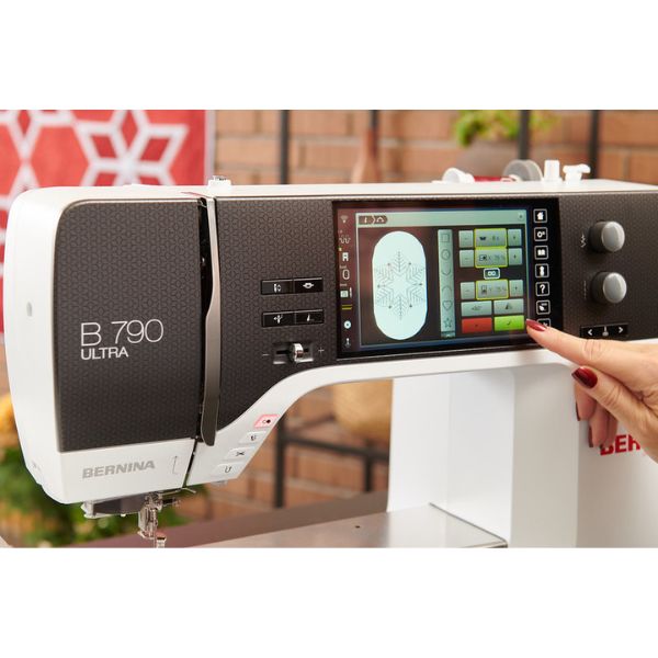 Bernina 790 Ultra Sewing Machine