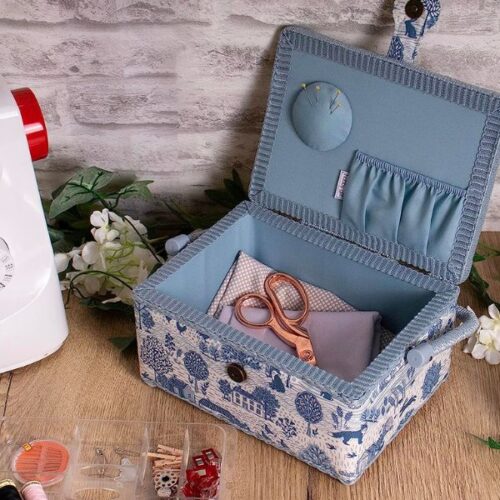 HGM\556 Sewing Box: Grove Scenic